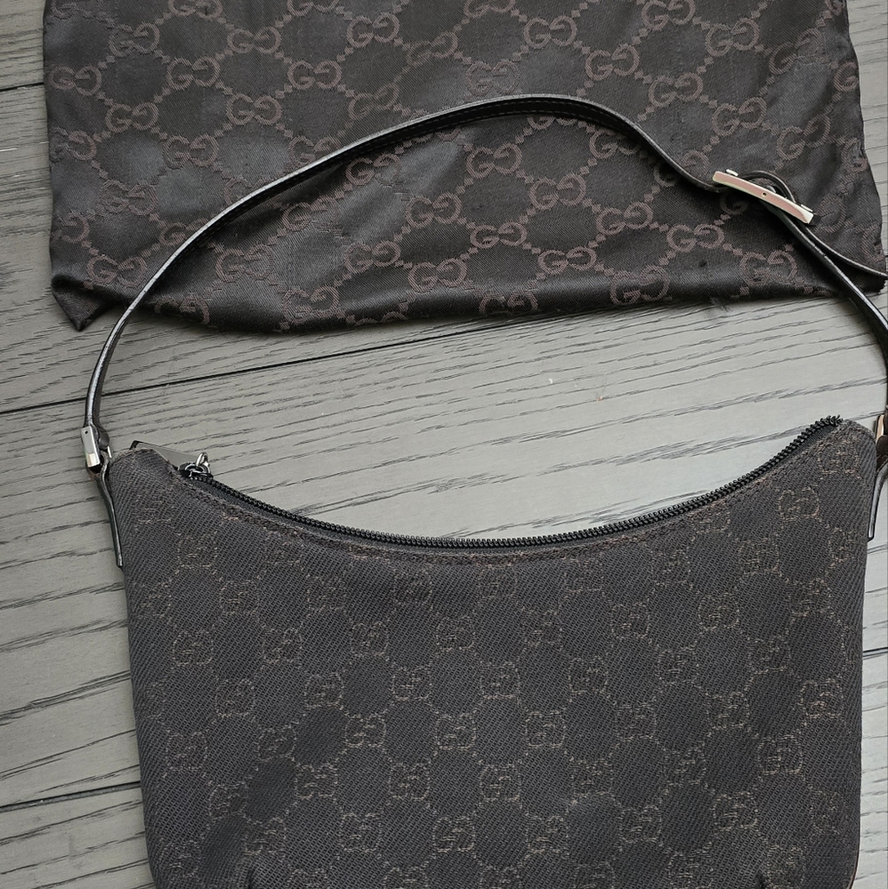Authentic Gucci purse